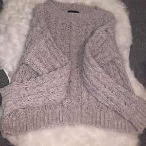 AMERICAN EAGLE SWEATER